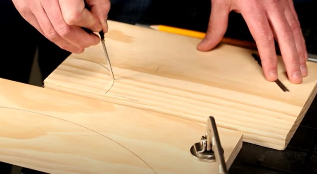 Select the proper blade to cut curves with a jigsaw
