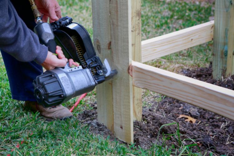 What Size Nail Gun For Fence Pickets